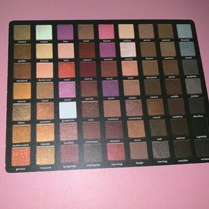 NEW EYESHADOW PALETTE (63 COLORS)